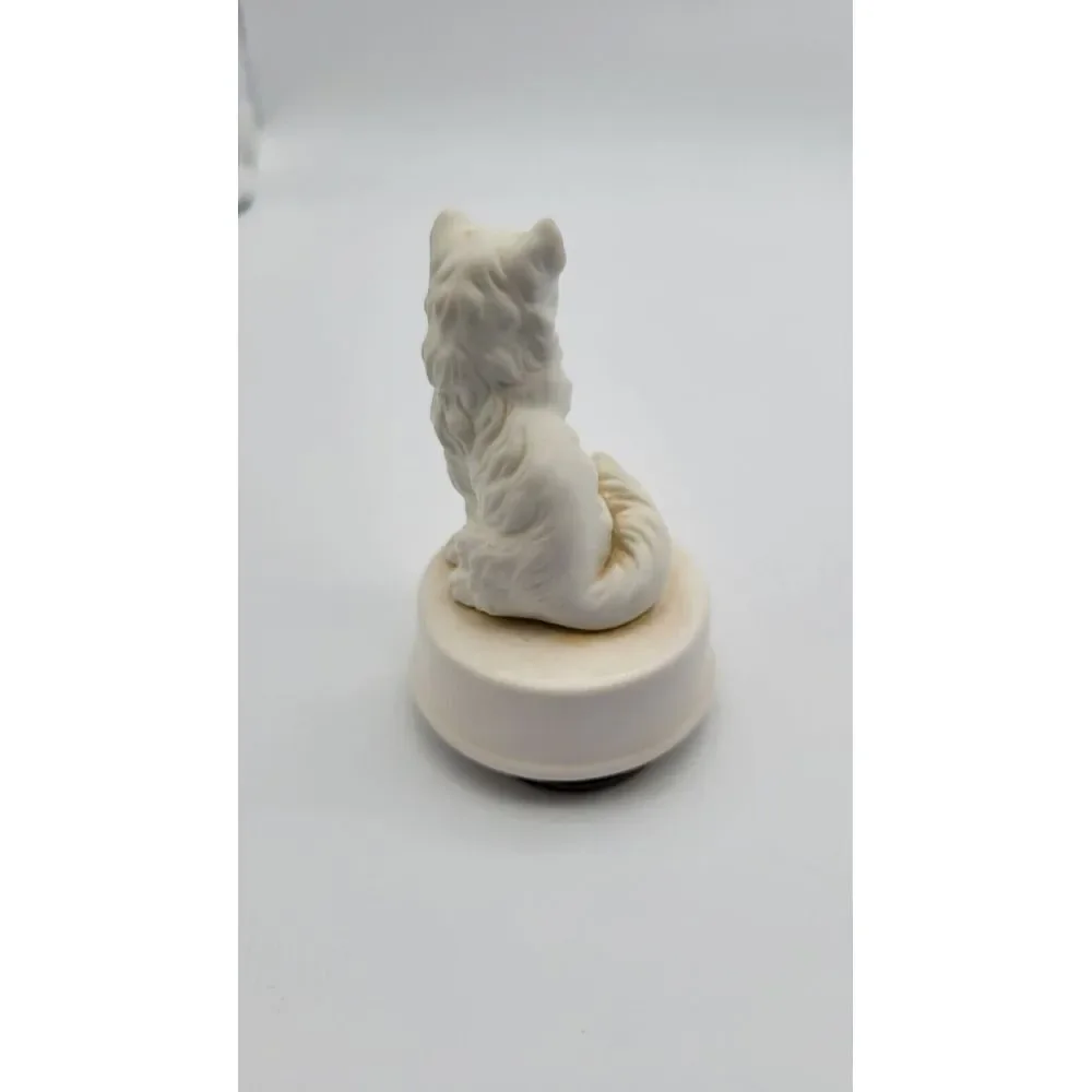 Vintage San Francisco Music Box Cat musical kitty Figurine Persian cat‎